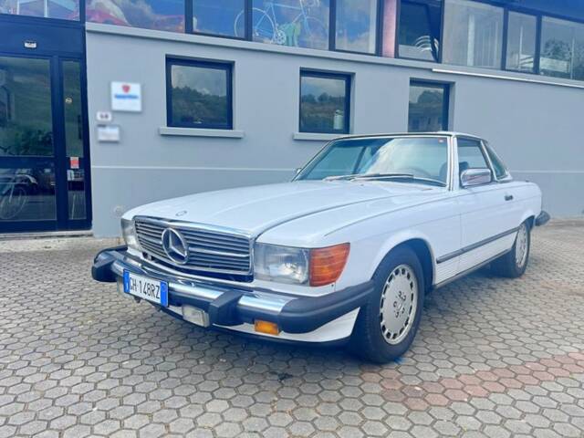 Image 1/7 of Mercedes-Benz 560 SL (1987)