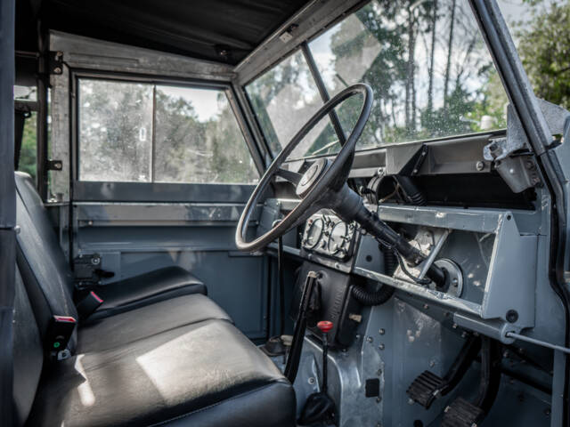 Land Rover 109