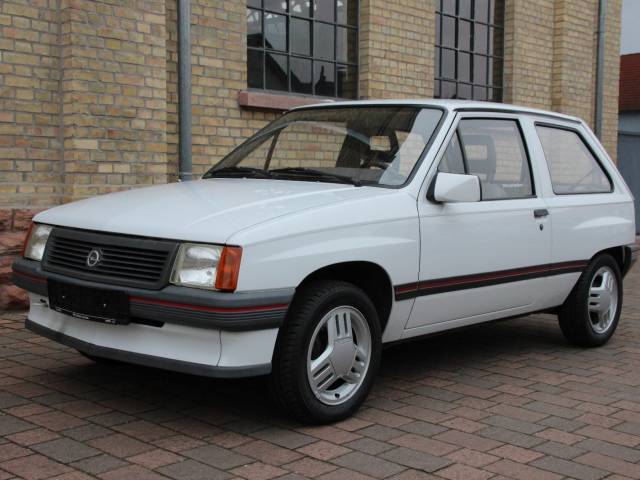 Bild 1/8 von Opel Corsa 1.4 i (1990)