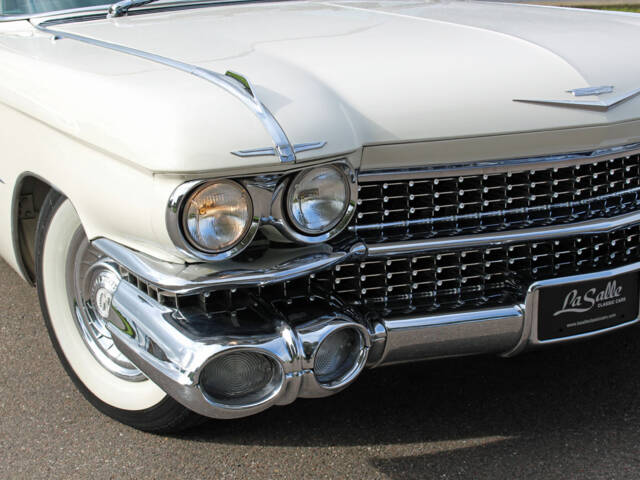 Cadillac Coupe DeVille