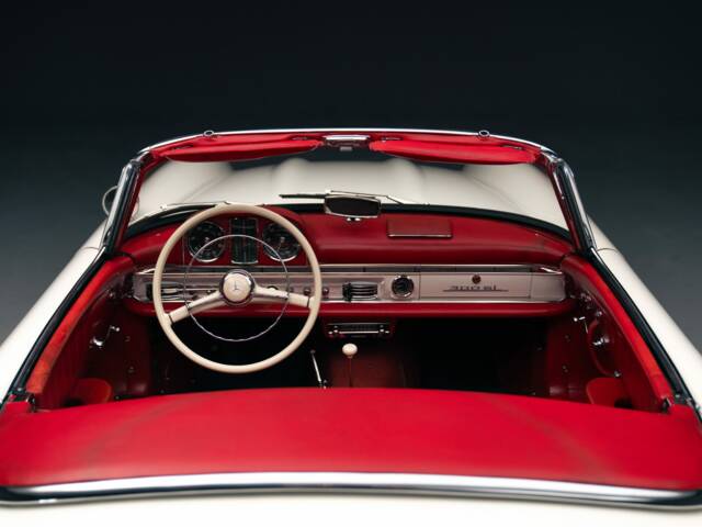 Mercedes-Benz 300 SL Roadster