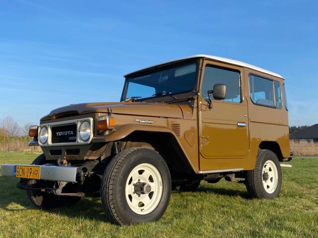Toyota Land Cruiser BJ 42