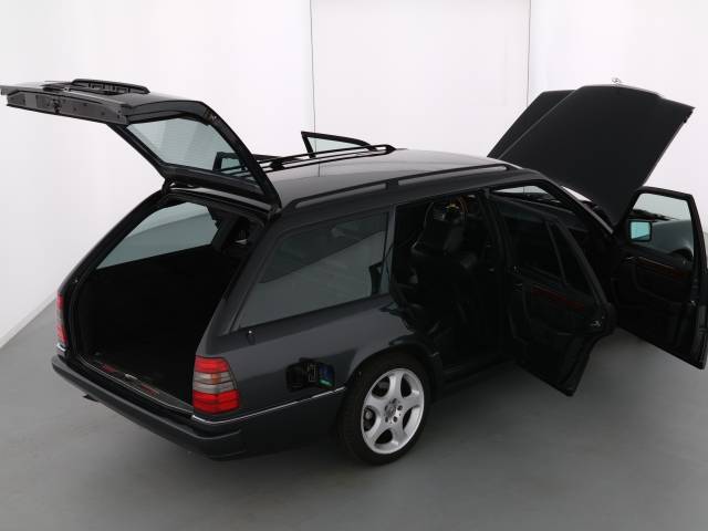 Mercedes-Benz 300 TE 24V