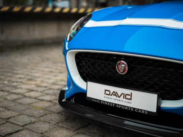 Jaguar F-Type Project 7
