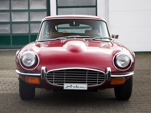 Jaguar E-Type V12 (2+2)