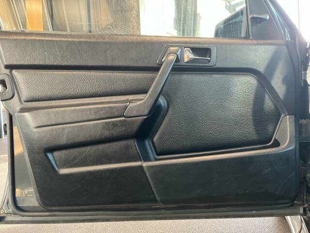 Mercedes-Benz 190 E 2.5-16