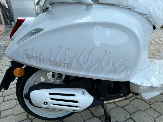Piaggio Vespa Sprint 125 Justin Bieber