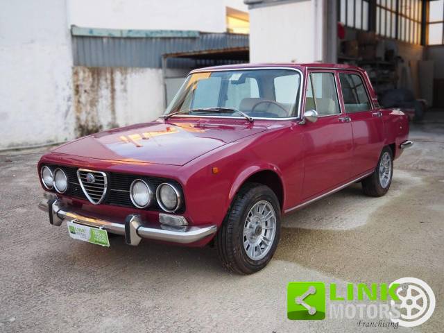 Bild 1/10 von Alfa Romeo 2000 Berlina (1976)
