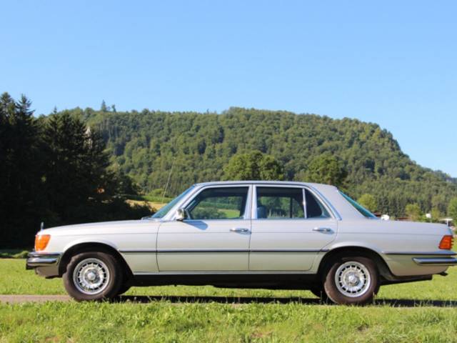 Mercedes-Benz 280 SE