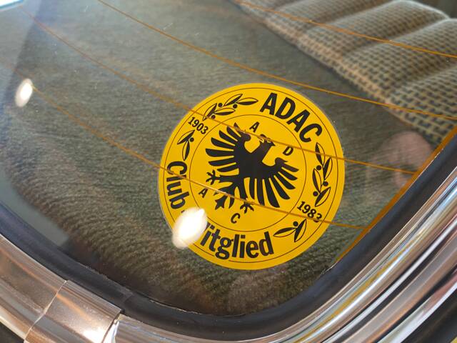 Mercedes-Benz 200 D