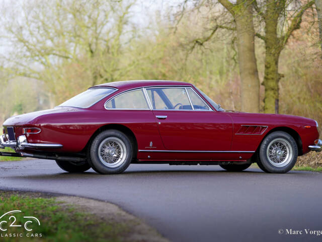 Ferrari 330 GT 2+2