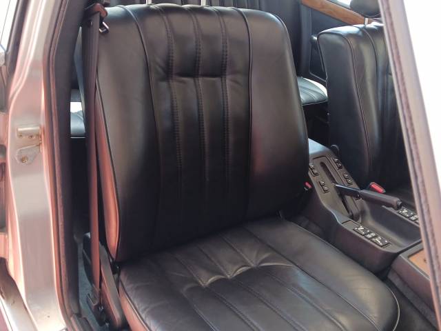 BMW 745i
