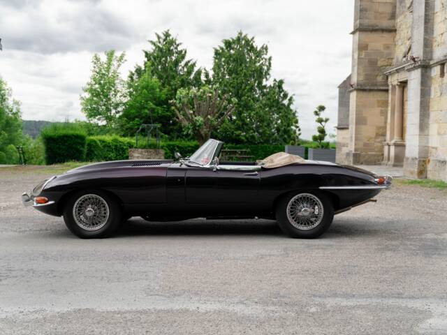 Jaguar E-Type 4.2
