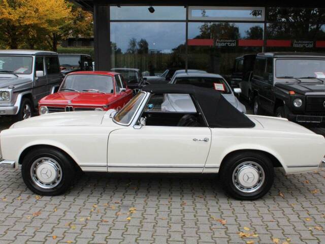 Image 1/20 of Mercedes-Benz 250 SL (1967)