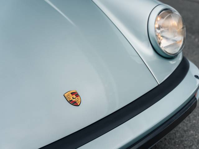 Porsche 911 Turbo 3.3