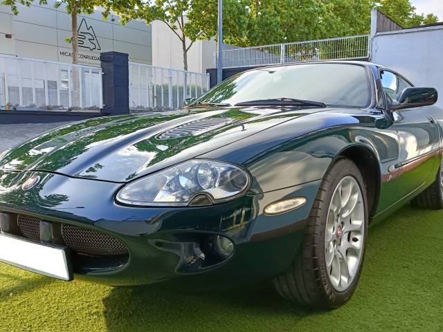 Bild 1/35 von Jaguar XKR (1998)