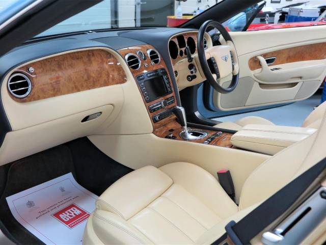 Bentley Continental GTC
