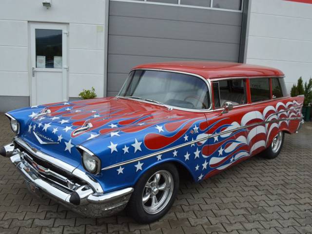Image 1/20 of Chevrolet Bel Air Nomad (1957)