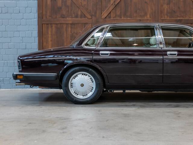 Jaguar XJ12 6.0