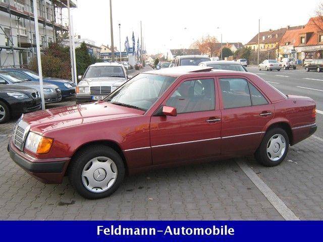 Mercedes-Benz 230 E