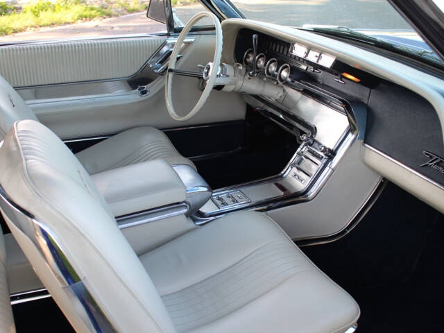 Ford Thunderbird