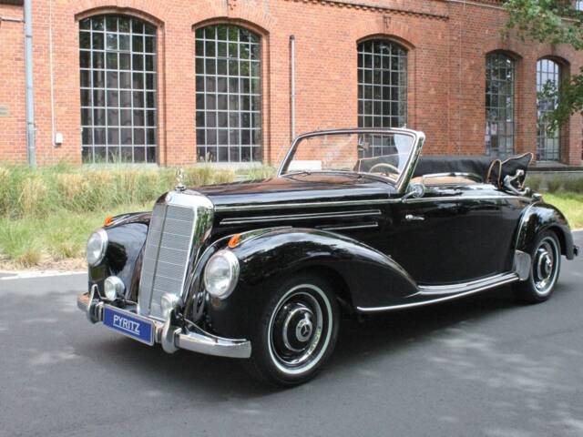 Immagine 1/39 di Mercedes-Benz 220 Cabriolet A (1953)