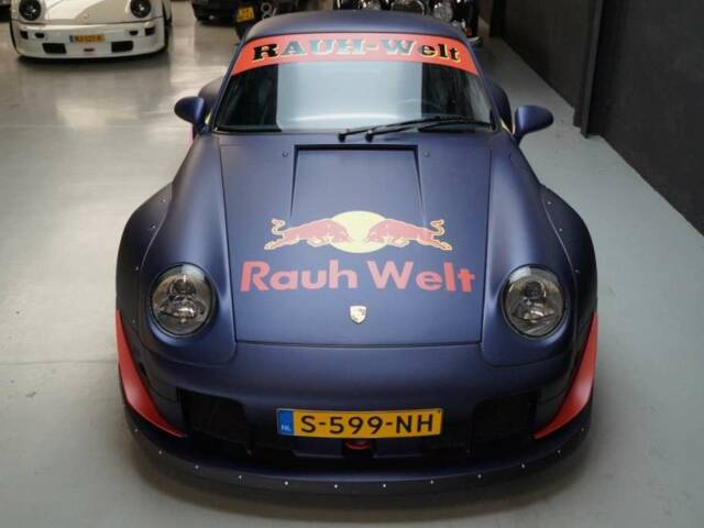 Porsche 911 Carrera