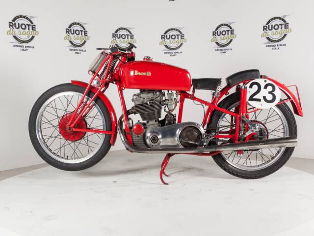 Bild 1/5 von Benelli DUMMY (1940)