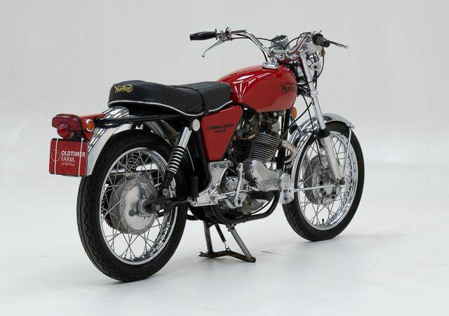 Norton Commando 750