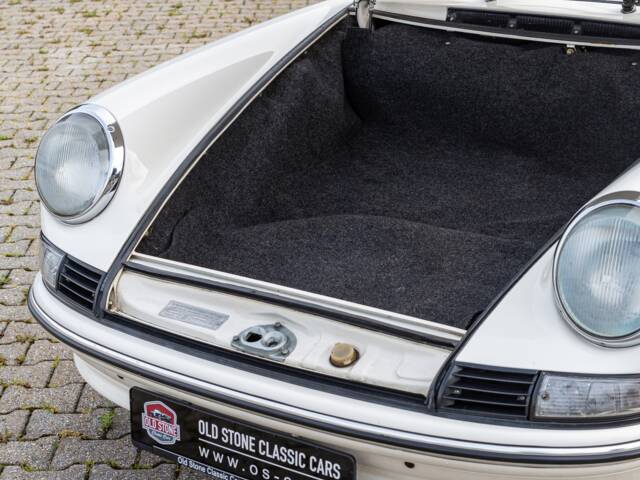 Porsche 911 2.4 T