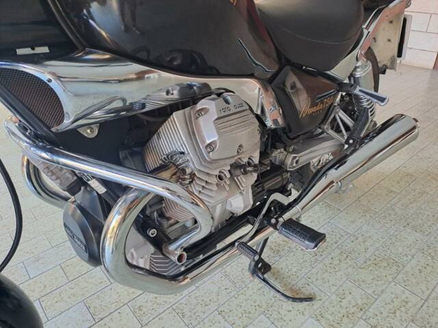 Moto Guzzi Nevada 750