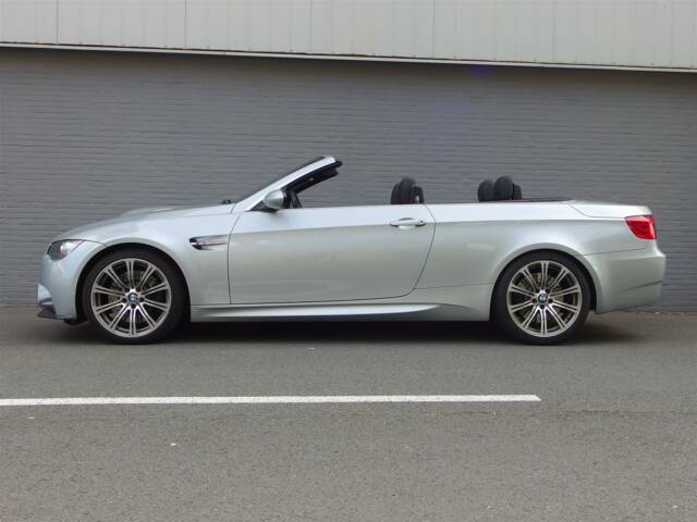 Image 1/98 de BMW M3 (2011)