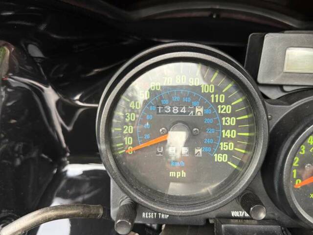 Kawasaki GPz 750
