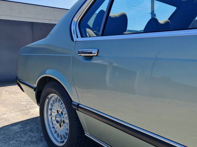 BMW 745i
