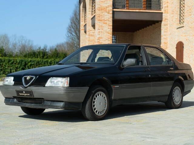 Immagine 1/50 di Alfa Romeo 75 2.0 Twin Spark (1990)