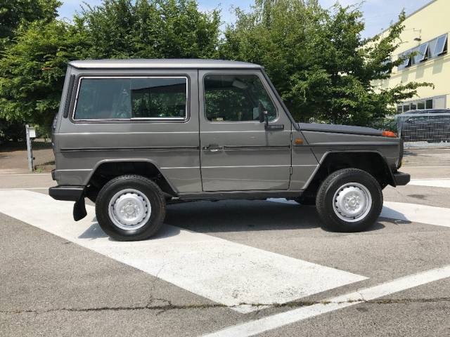 Mercedes-Benz 200 GE (SWB)