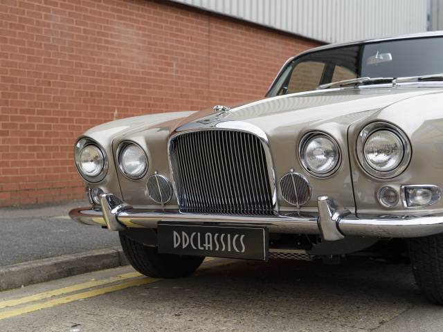 Jaguar Mk X 4.2