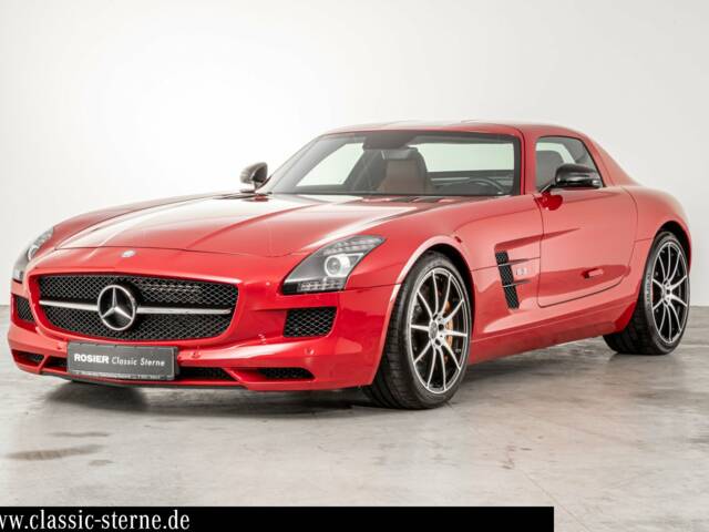 Imagen 1/15 de Mercedes-Benz SLS AMG (2011)