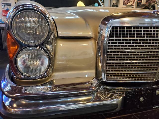 Mercedes-Benz 280 SE 3,5