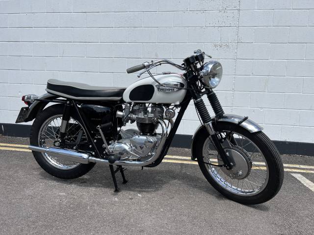 Immagine 1/20 di Triumph DUMMY (1966)
