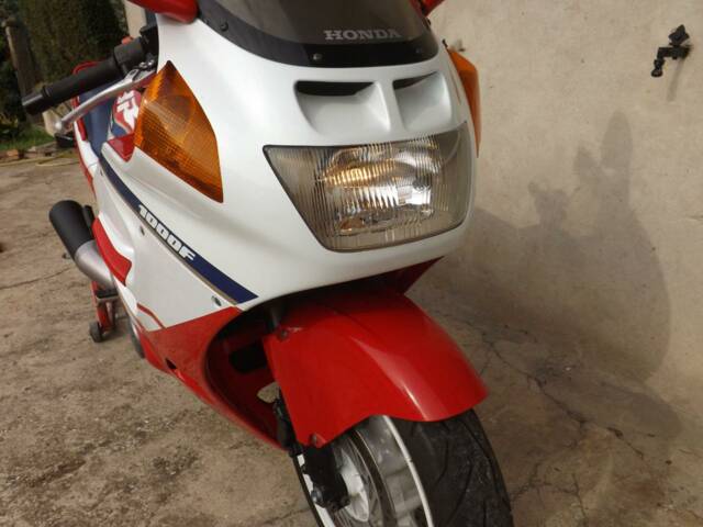 Honda CBR 1000F