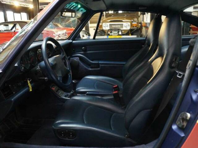 Porsche 911 Carrera