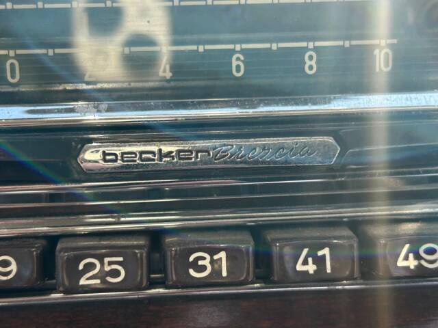 Mercedes-Benz 300 d