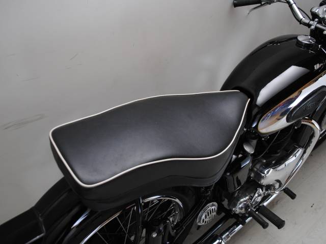 BSA A 10 Golden Flash