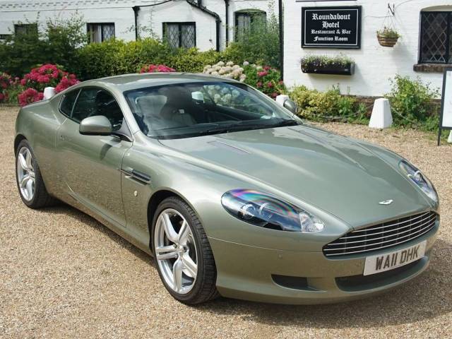 Image 1/8 of Aston Martin DB 9 (2011)