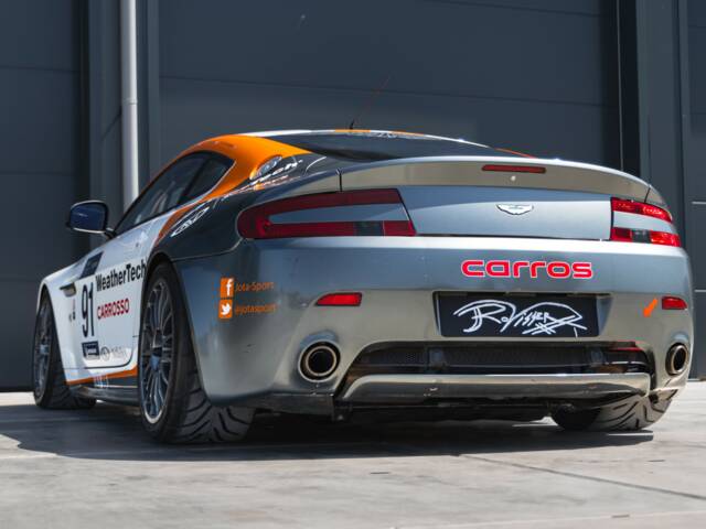 Aston Martin V8 Vantage