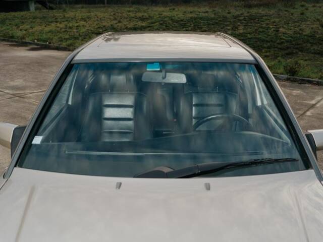 Mercedes-Benz 190 E 2.3-16