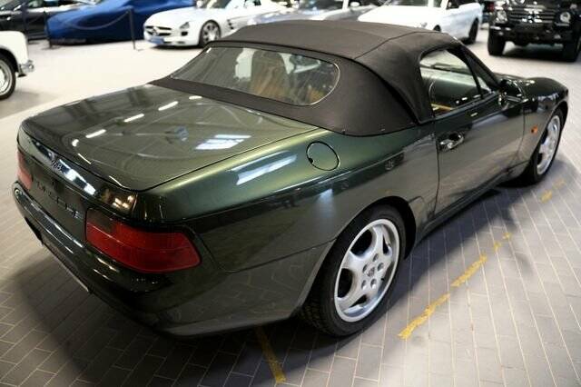 Porsche 968