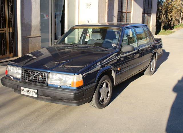 Imagen 1/9 de Volvo 740 GLT 16V (1989)
