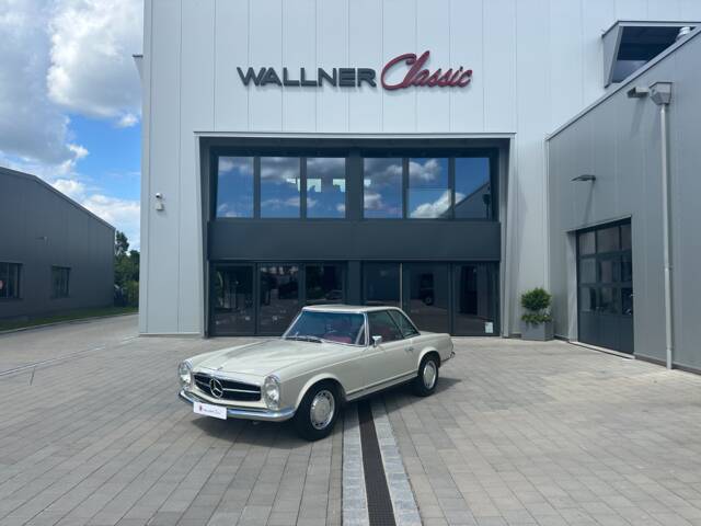 Immagine 1/30 di Mercedes-Benz 280 SL (1970)